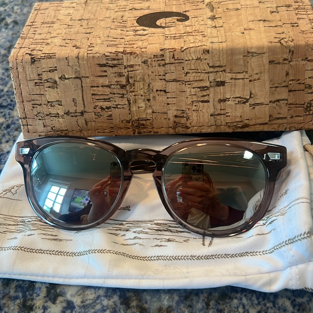 Costa sunglasses - Picture 5 of 6